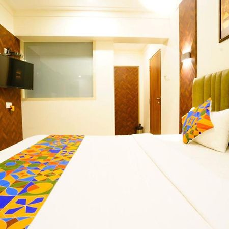 Hotel Diamora Residency ธาเน ภายนอก รูปภาพ