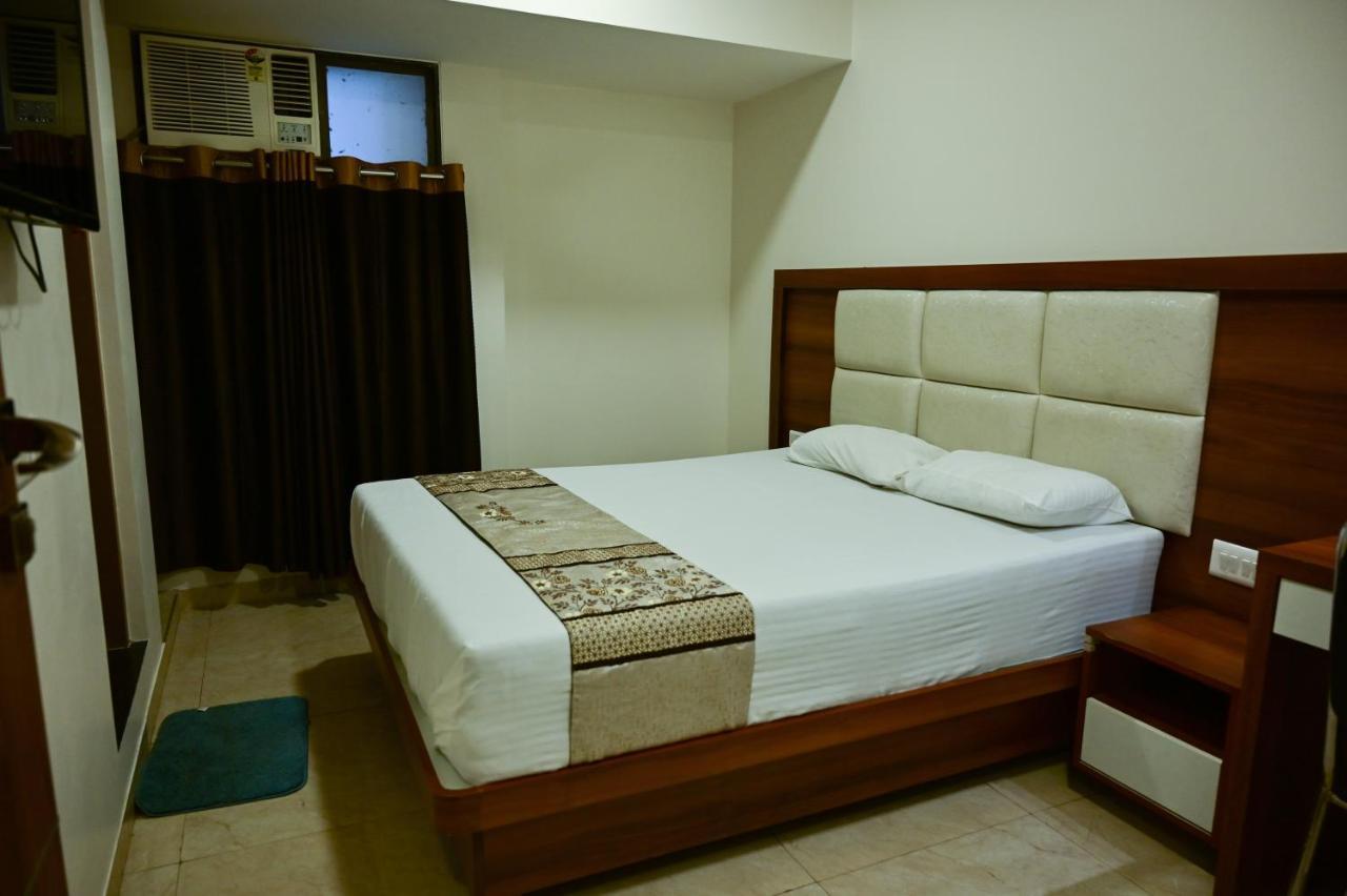 Hotel Diamora Residency ธาเน ภายนอก รูปภาพ