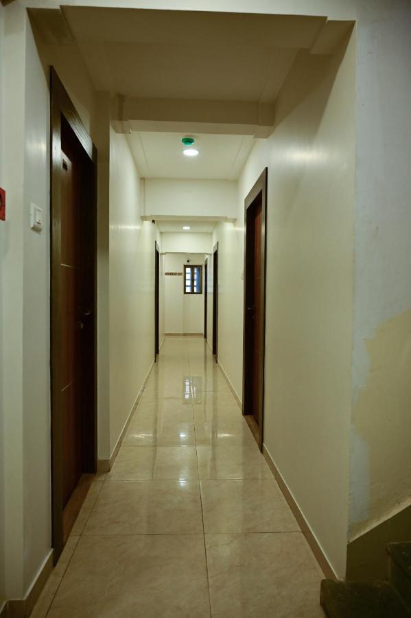 Hotel Diamora Residency ธาเน ภายนอก รูปภาพ
