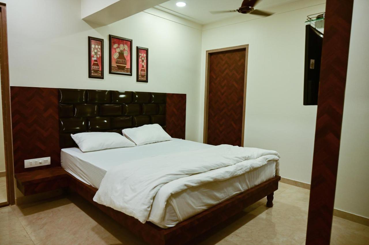 Hotel Diamora Residency ธาเน ภายนอก รูปภาพ