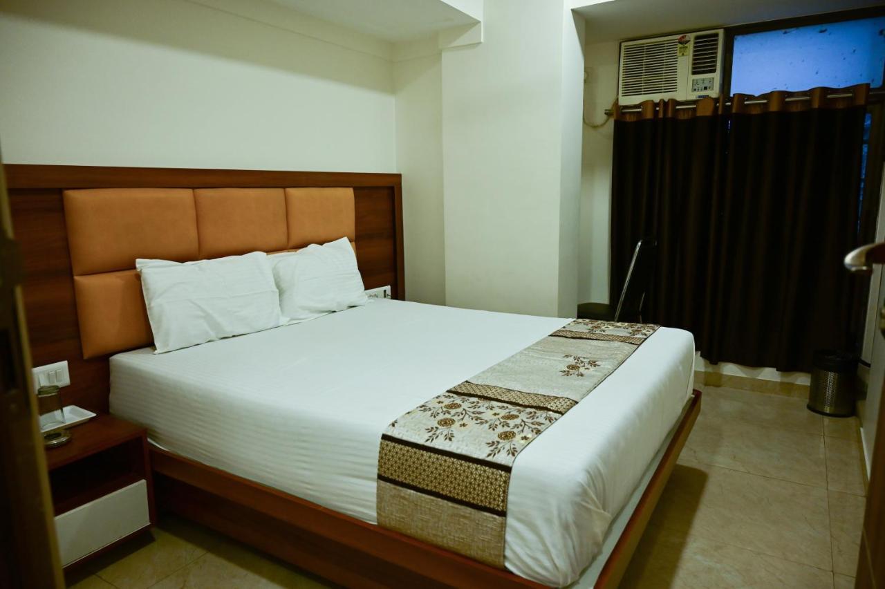 Hotel Diamora Residency ธาเน ภายนอก รูปภาพ